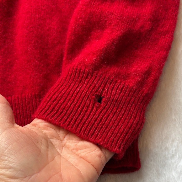 RL Polo Vibrant 100% Lambs Wool Classic Red V-Neck Sweater with Navy Polo horse - Picture 4 of 9